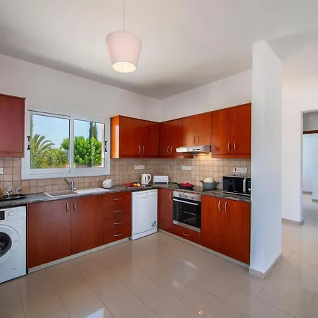 Villa Citrus Villas - Three Bedroom Private Swimming Pool At Polis, Latchi Polis