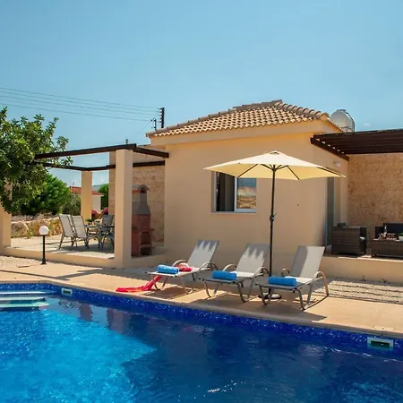 Citrus Villas - Three Bedroom Private Swimming Pool At Polis, Latchi *