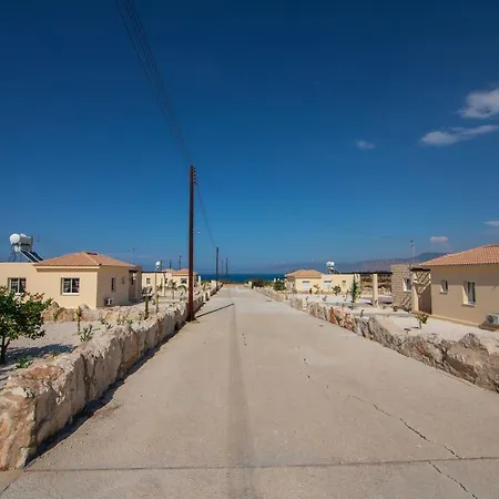 Citrus Villas - Three Bedroom Private Swimming Pool At Polis, Latchi